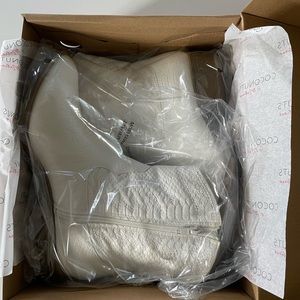 Free People Coconuts by Matisse Embroidered White Vegan Ranch Boots Size 9